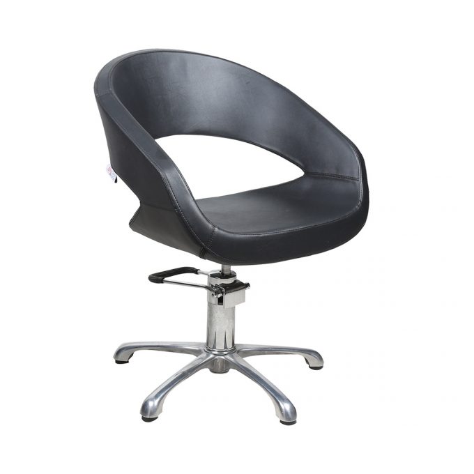 fauteuil de coiffure noir avec pied étoile en métal brillant et pompe hydraulique
