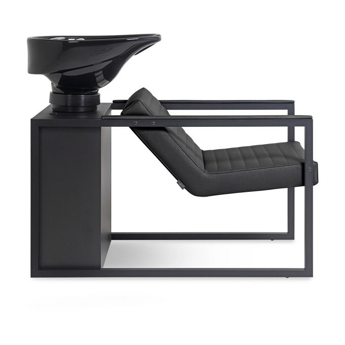 Bac de lavage avec structure en métal noir, assise avec finition de similicuir ou texture aux choix, vasque en céramique noire ou blanche tout équipée