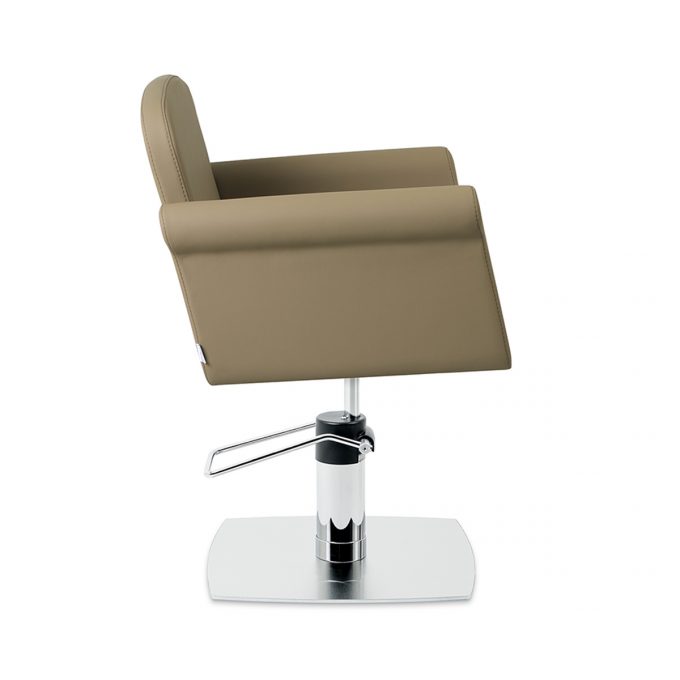 fauteuil couleur sumatra assise confortable et design contemporain, pied carré plat en métal brillant