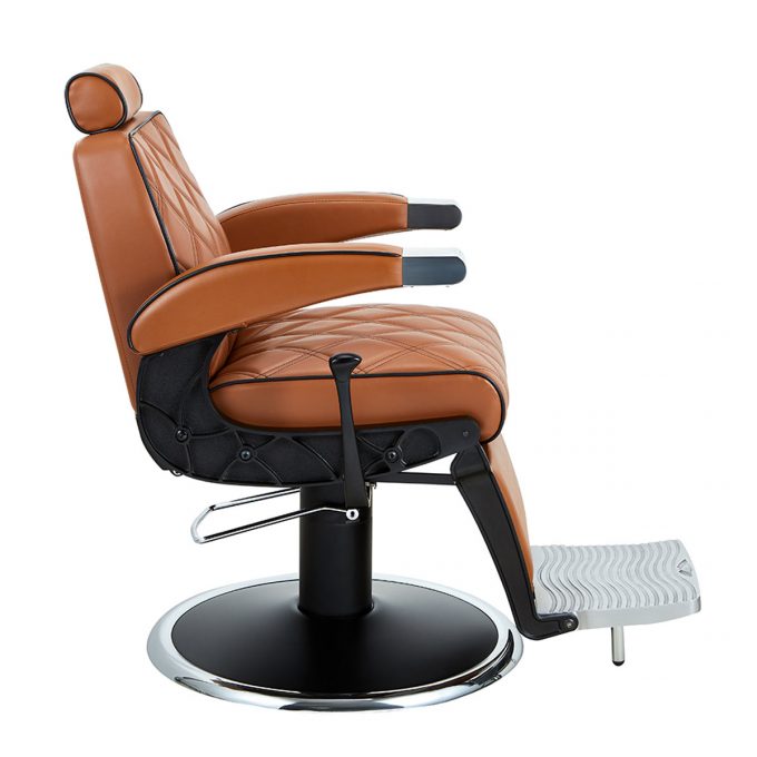 siège de barbier vintage en skaÏ couleur camel avec une structure en métal noire, position allongée ou assise pour plus de confort, réglable en hauteur